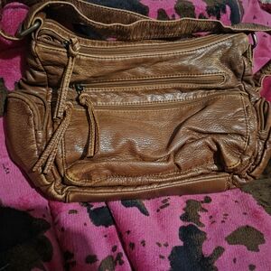 Bueno Tan Leather Shoulder Bag
